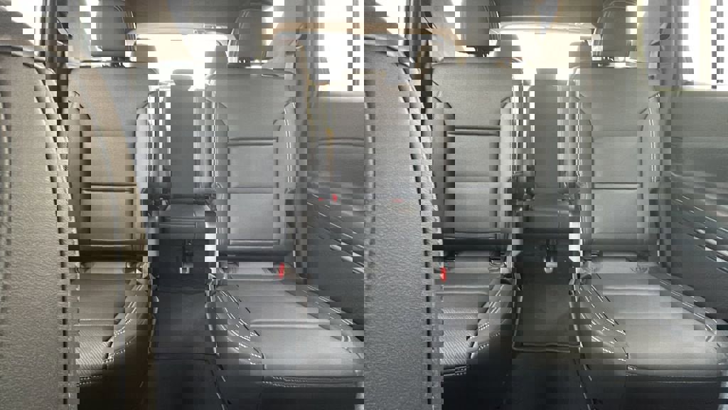 New 2026 Chevrolet Traverse LT w/ Midnight/Sport Edition image 26