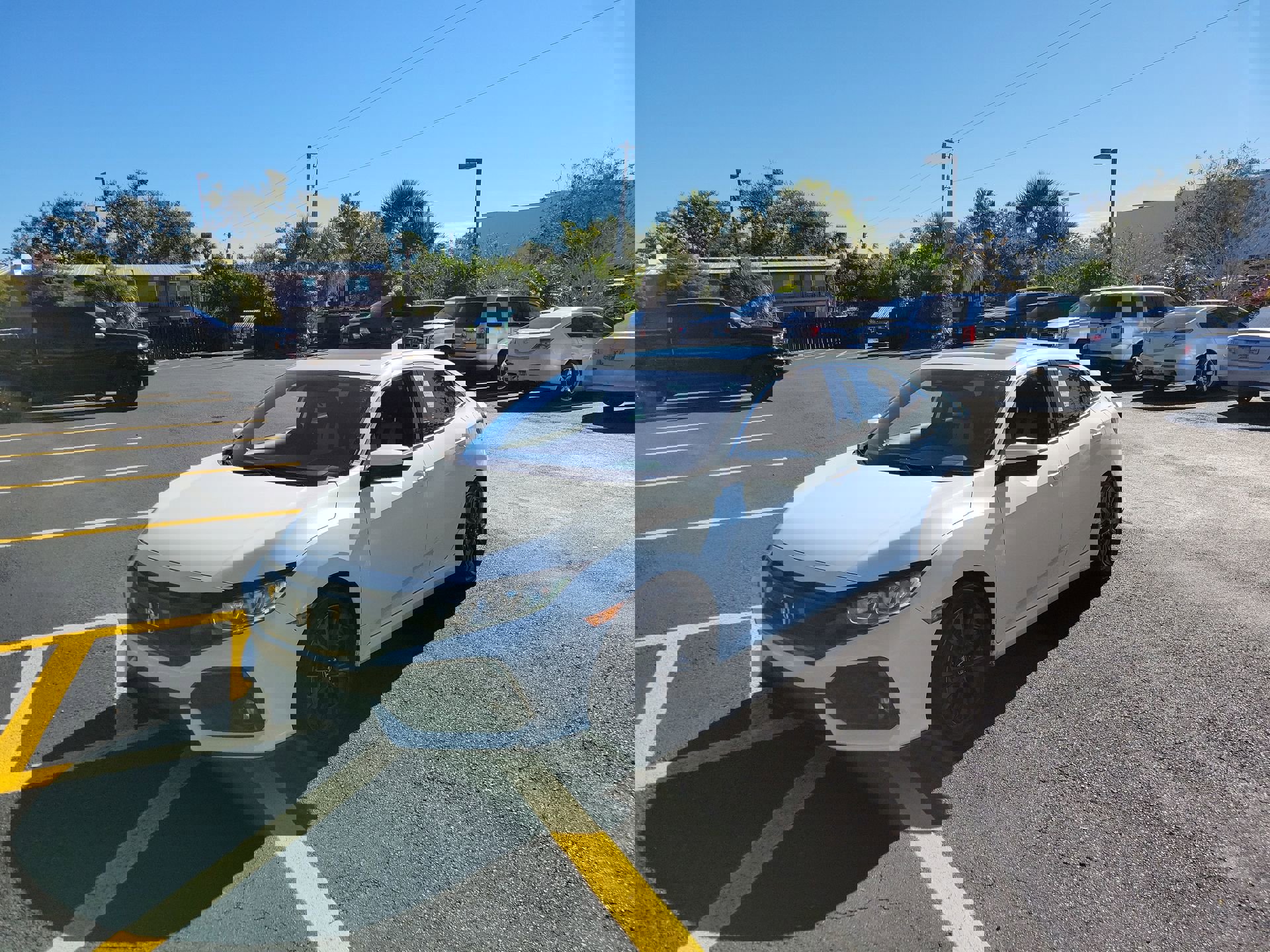 Used 2019 Honda Civic EX image 10