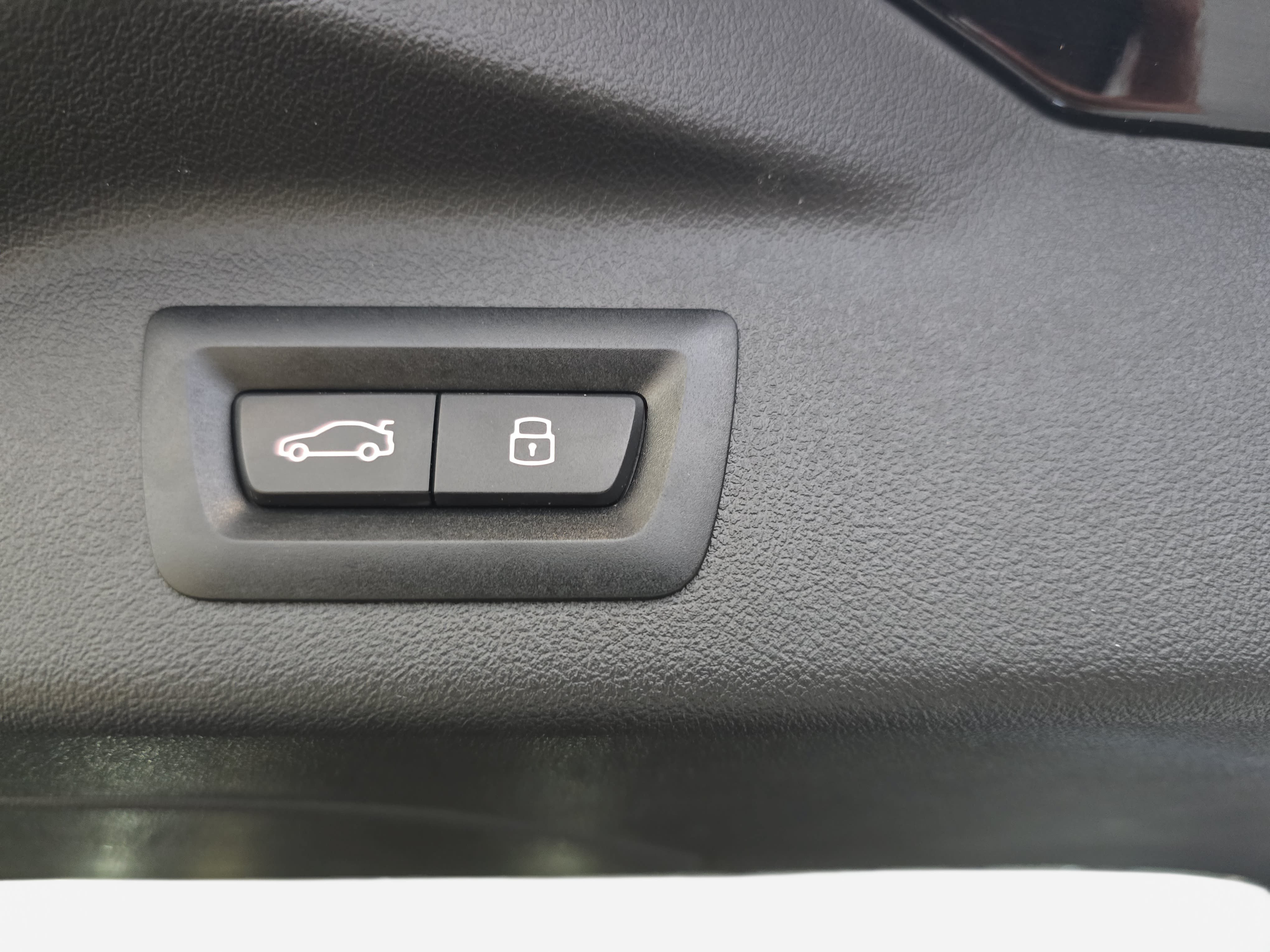 Used 2024 BMW X7 M60i w/ Climate Comfort Package AWD/4WD image 29