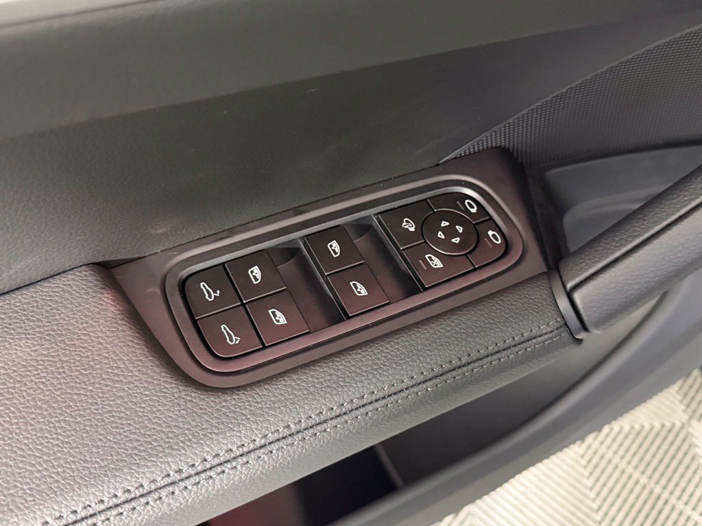 New 2026 Porsche Cayenne AWD/4WD image 23