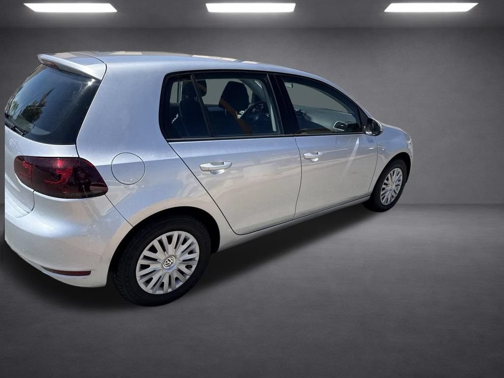 Used 2012 Volkswagen Golf 4-Door FWD image 15