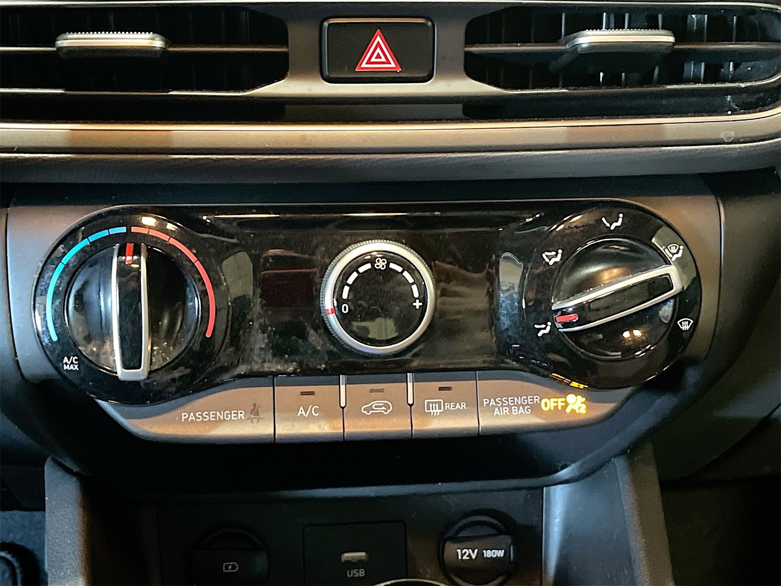 Used 2023 Hyundai Kona SEL image 15