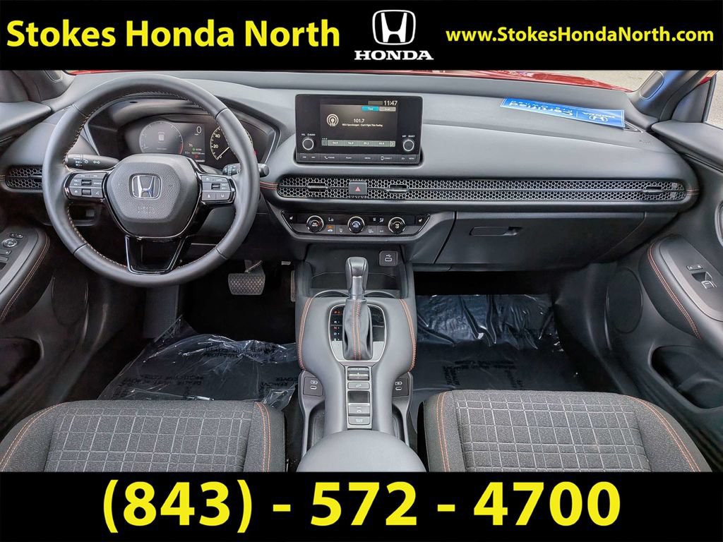 Used 2025 Honda HR-V Sport image 17