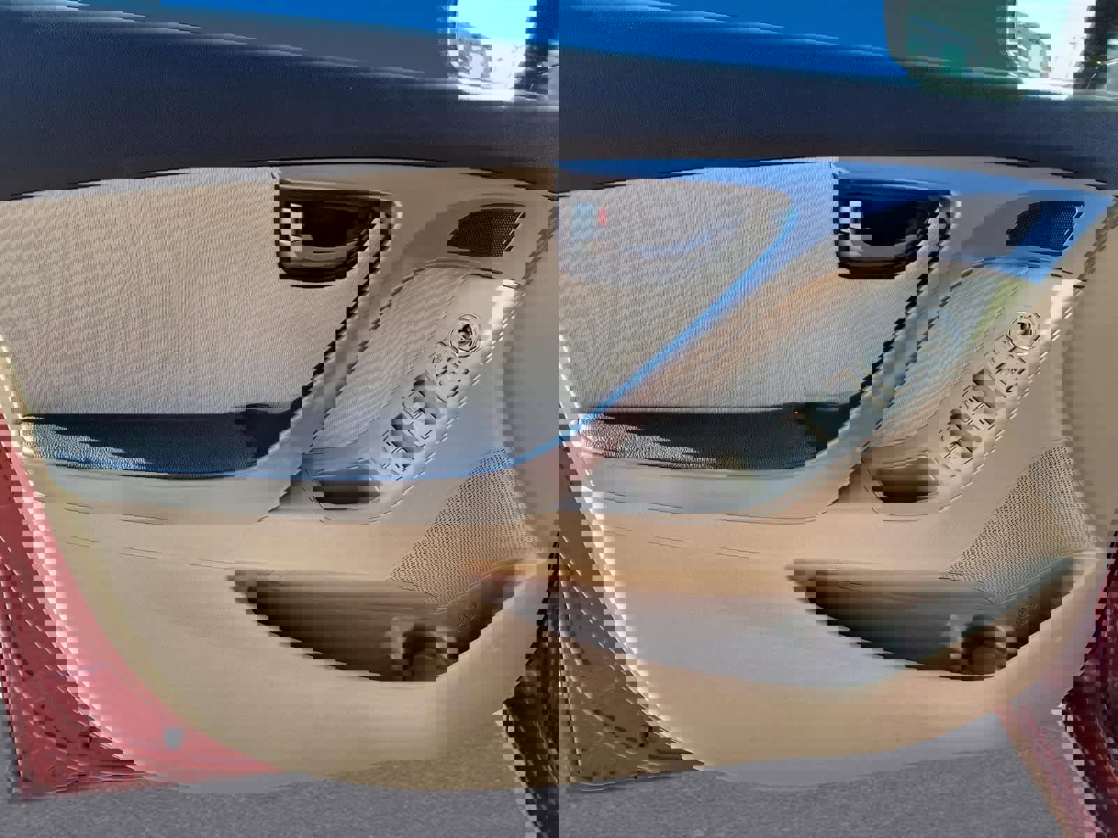 Used 2013 Hyundai Elantra GLS w/ Preferred Pkg FWD image 10