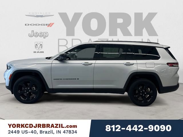 Used 2023 Jeep Grand Cherokee L Laredo image 2