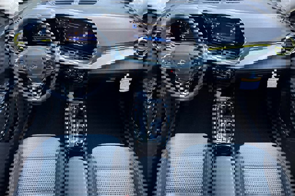 New 2026 Chevrolet Trax LT w/ Midnight Edition image 13