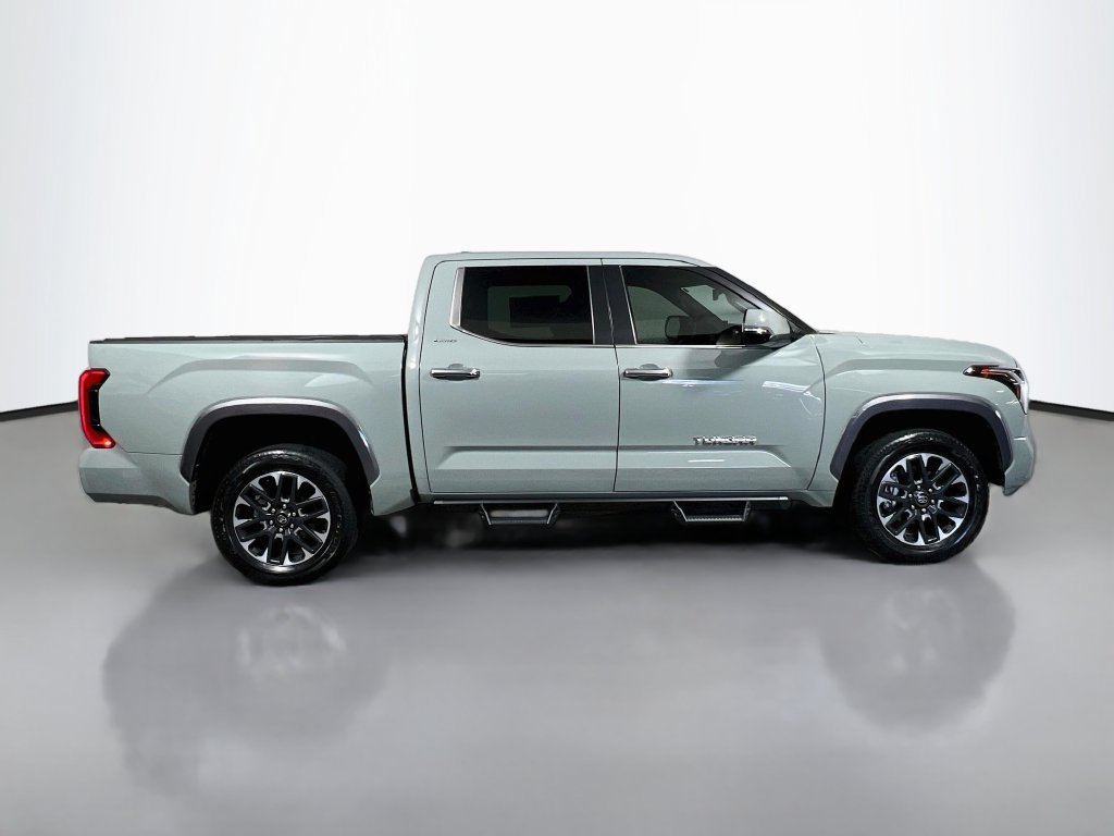 Used 2025 Toyota Tundra Limited AWD/4WD image 2
