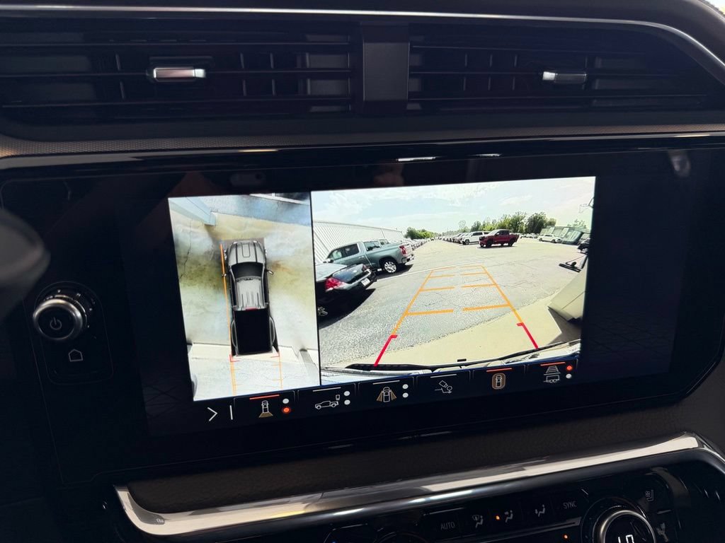 Used 2024 GMC Sierra 3500 Denali w/ Denali Reserve Package AWD/4WD image 27