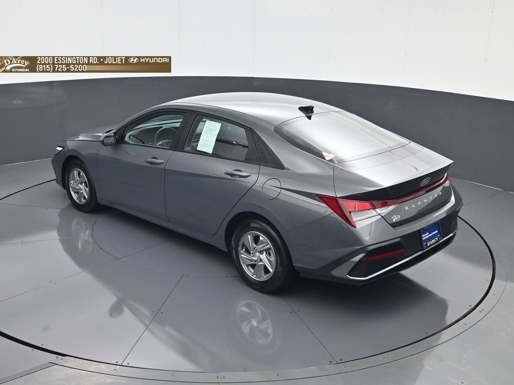 Certified 2024 Hyundai Elantra SE FWD image 19