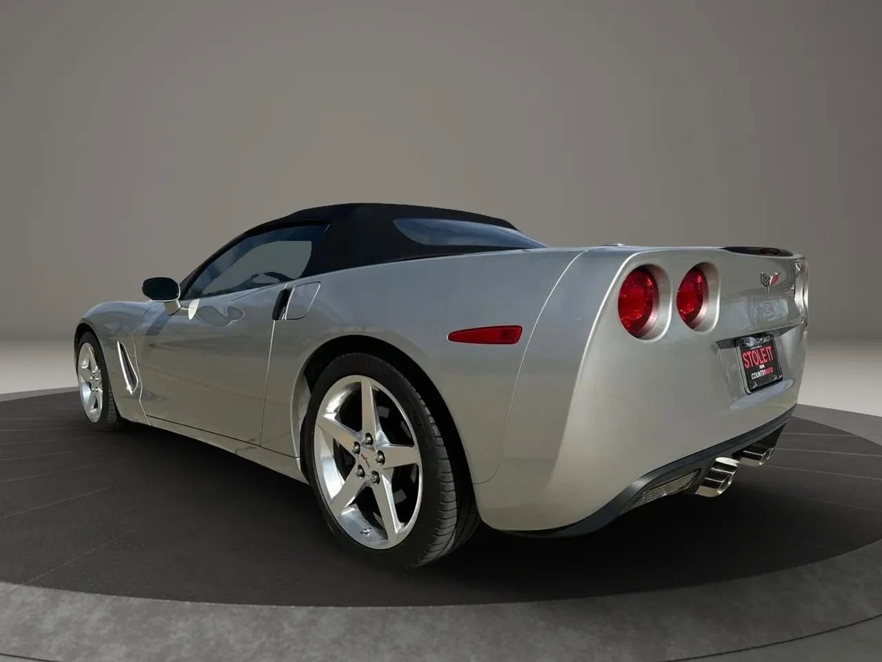 Used 2005 Chevrolet Corvette Convertible w/ Preferred Equipment Group image 3