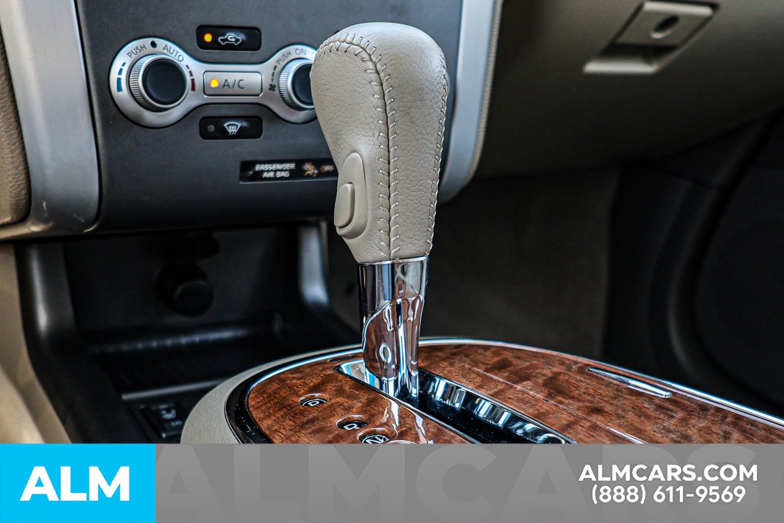 Used 2014 Nissan Murano LE w/ Platinum Edition Package image 34