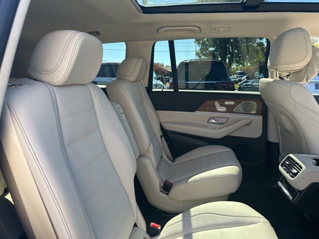 Used 2025 Mercedes-Benz GLS 450 4MATIC image 28