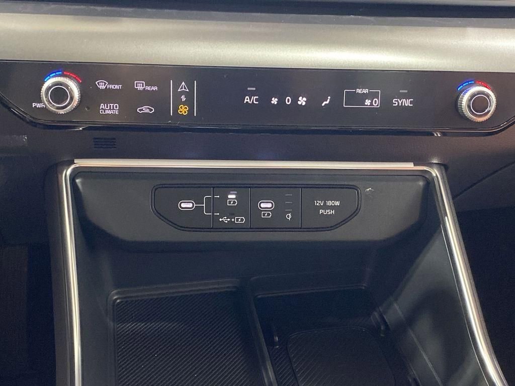 New 2026 Kia Carnival SX FWD image 17