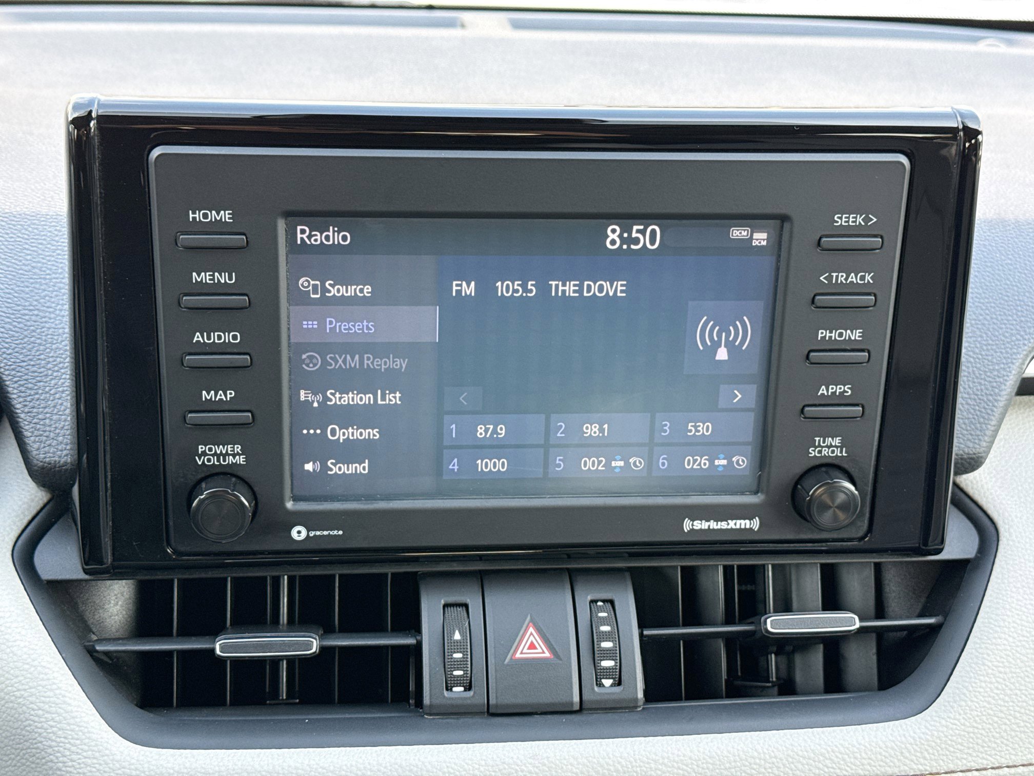 Used 2021 Toyota RAV4 XLE Premium image 32