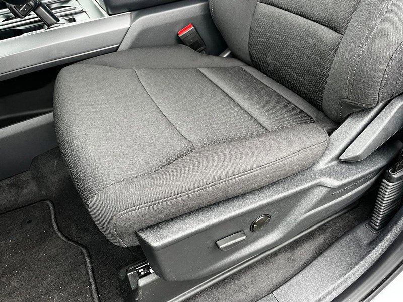 New 2025 Ford F150 XLT w/ Equipment Group 301A Standard image 9