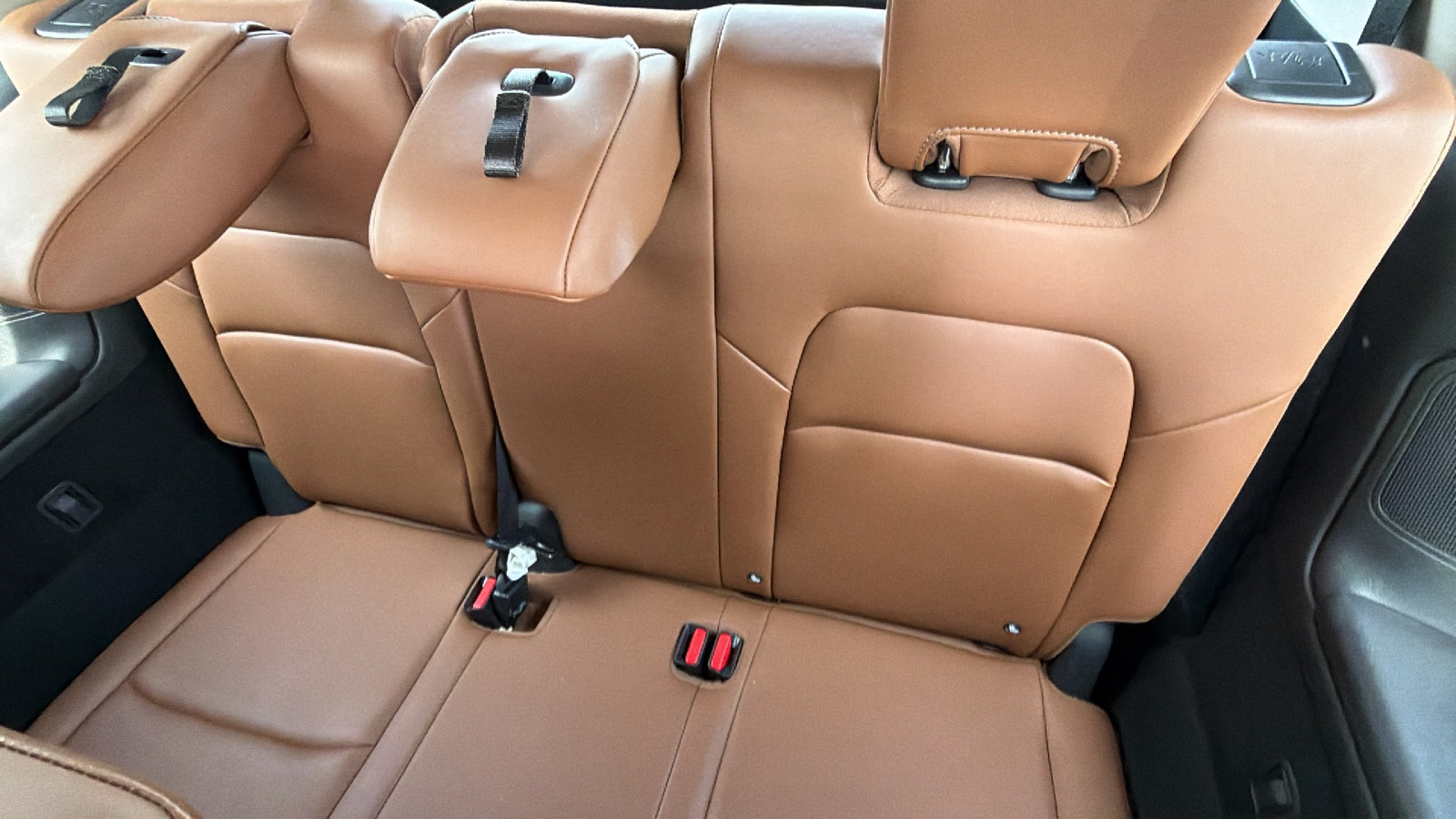 Used 2025 Nissan Pathfinder Platinum w/ Cargo Package FWD image 25