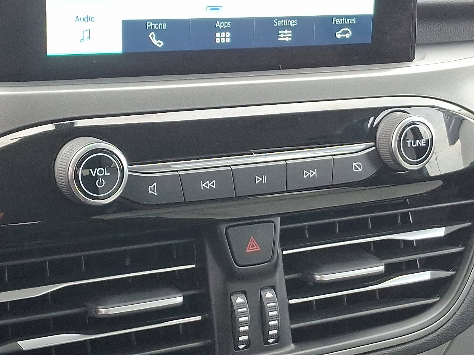 Used 2023 Ford Escape Active w/ Cold Weather Package image 16