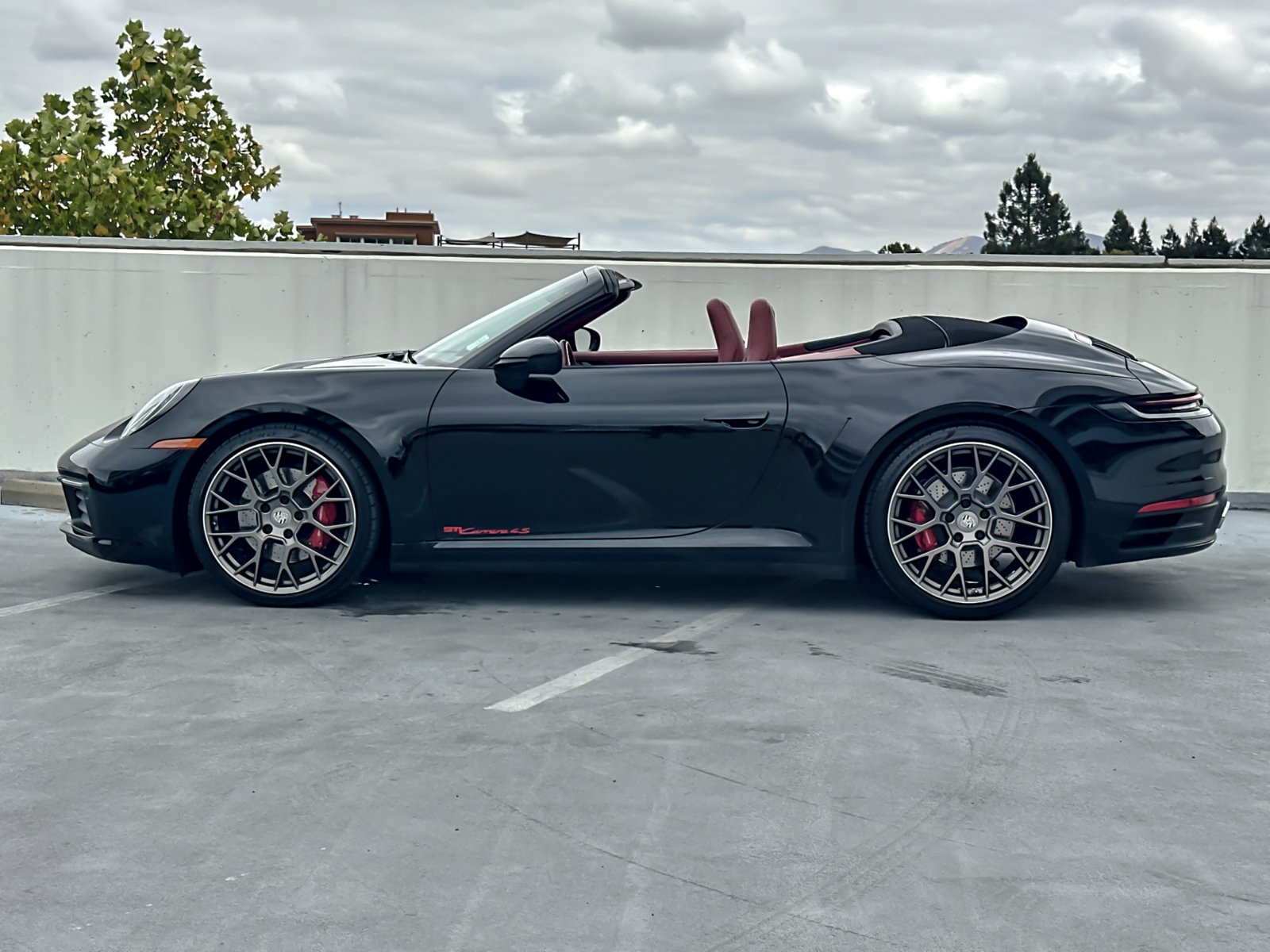 Certified 2021 Porsche 911 Carrera 4S AWD/4WD image 3