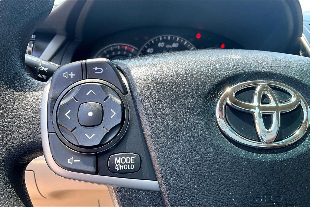 Used 2014 Toyota Camry LE FWD image 24