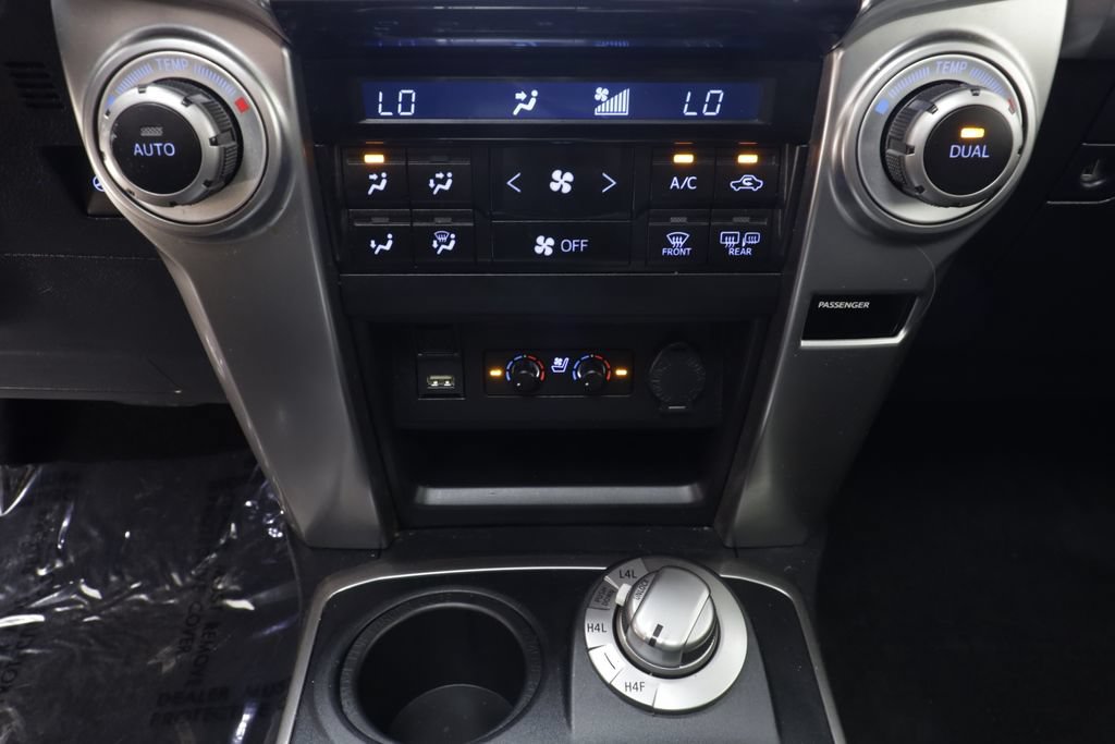 Used 2023 Toyota 4Runner Limited AWD/4WD image 12