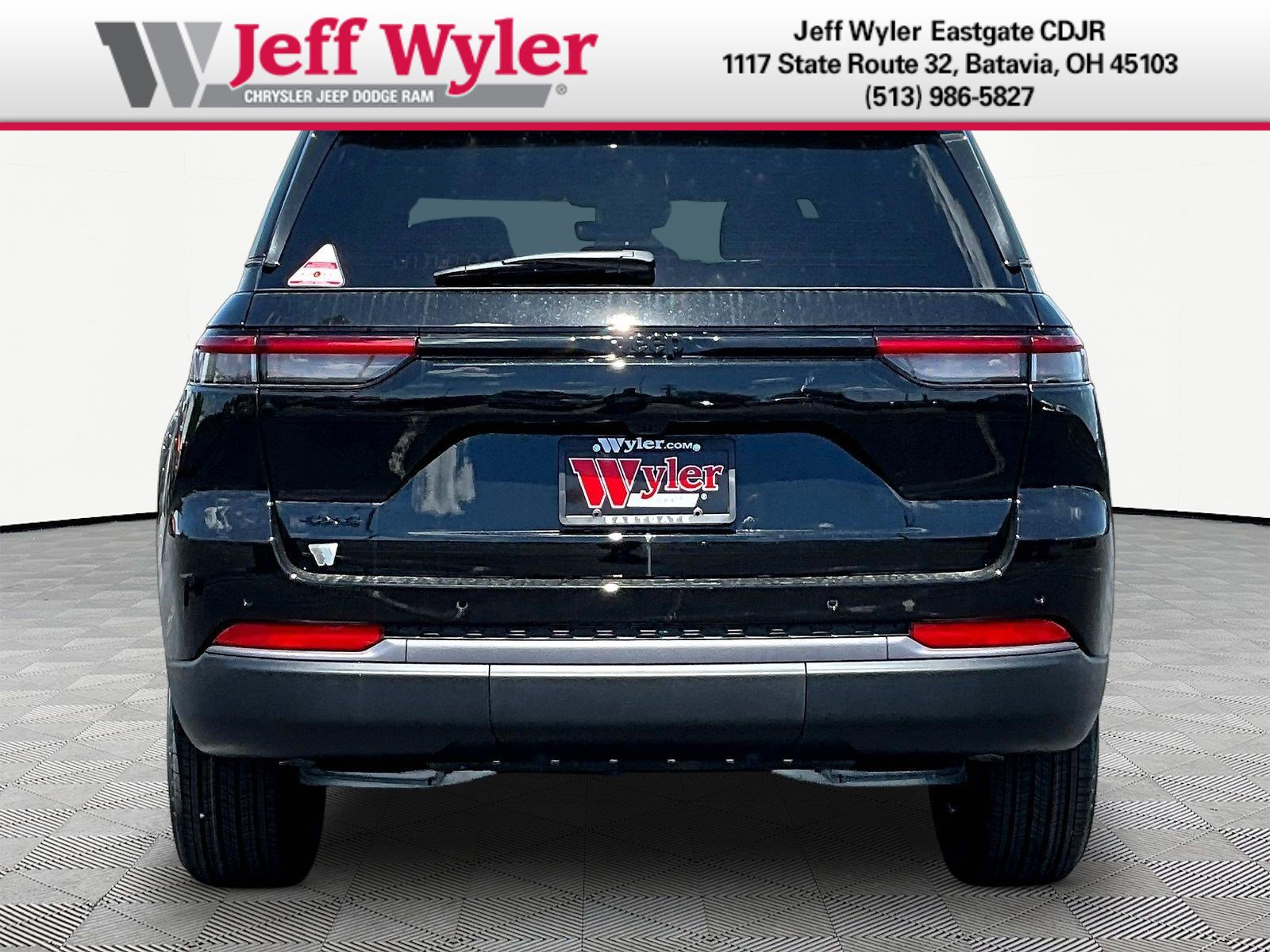 New 2026 Jeep Grand Cherokee Altitude AWD/4WD image 5