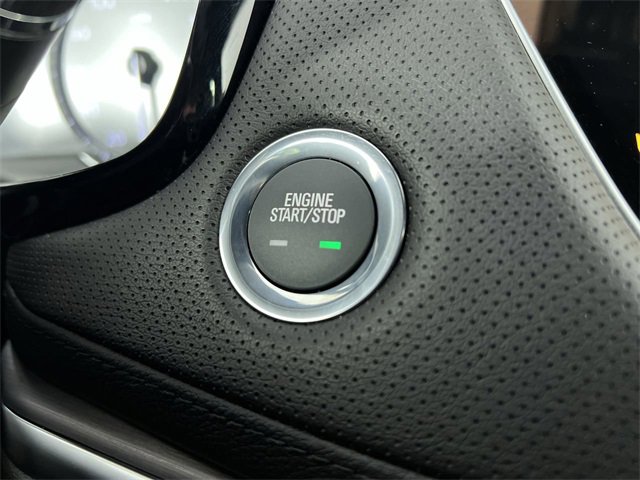 Used 2025 Cadillac XT5 Luxury image 17