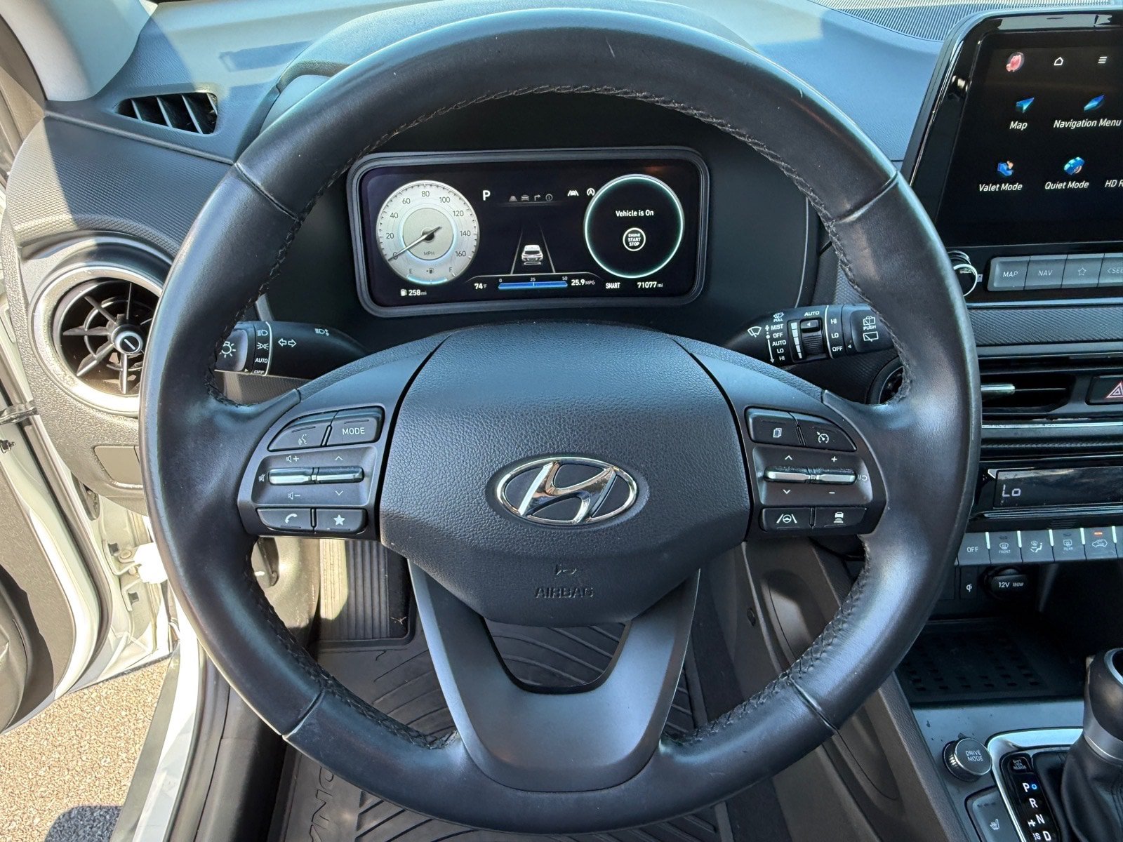 Used 2022 Hyundai Kona Limited w/ Winter Weather Package AWD/4WD image 14