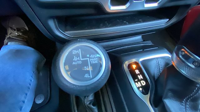 Used 2025 Jeep Wrangler Unlimited Sahara AWD/4WD image 27