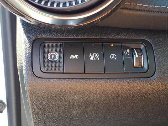 New 2027 Chevrolet Equinox LT w/ LPO, Floor Liner Package AWD/4WD image 11