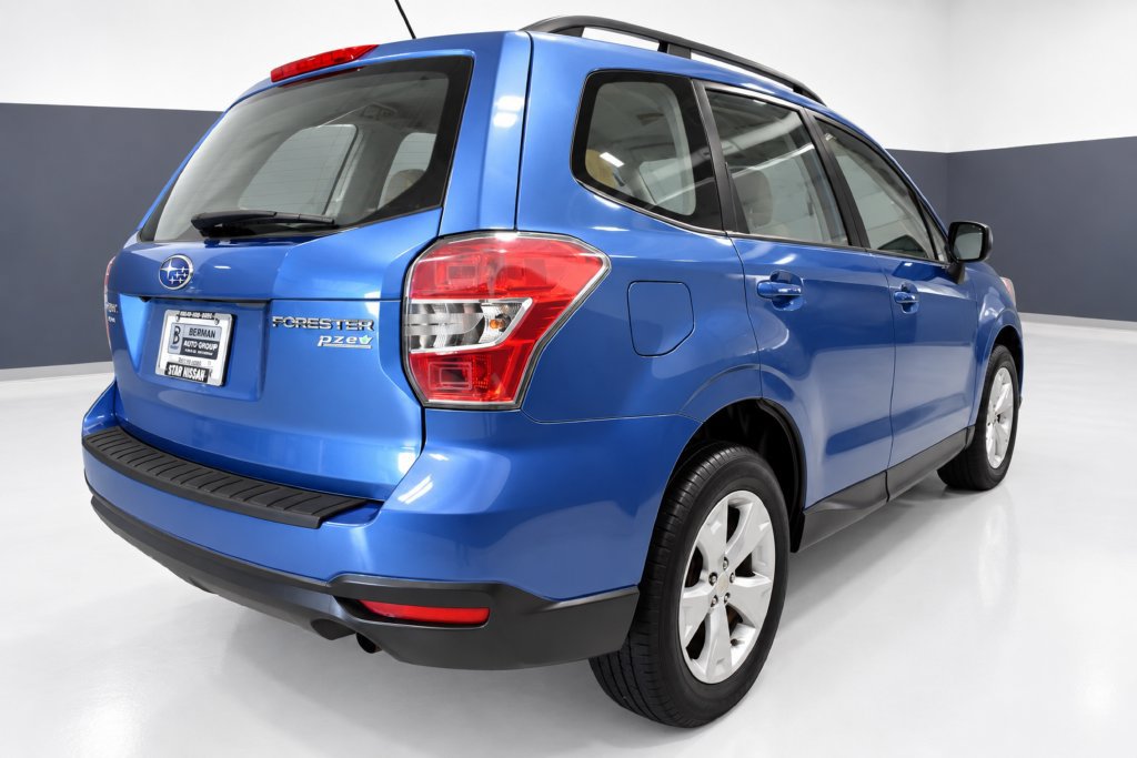 Used 2015 Subaru Forester 2.5i w/ Alloy Wheel Package AWD/4WD image 8