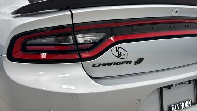 Used 2023 Dodge Charger SXT w/ Blacktop Package image 32
