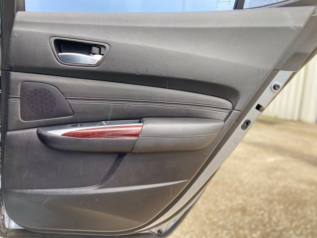 Used 2016 Acura TLX w/ Technology Package FWD image 23