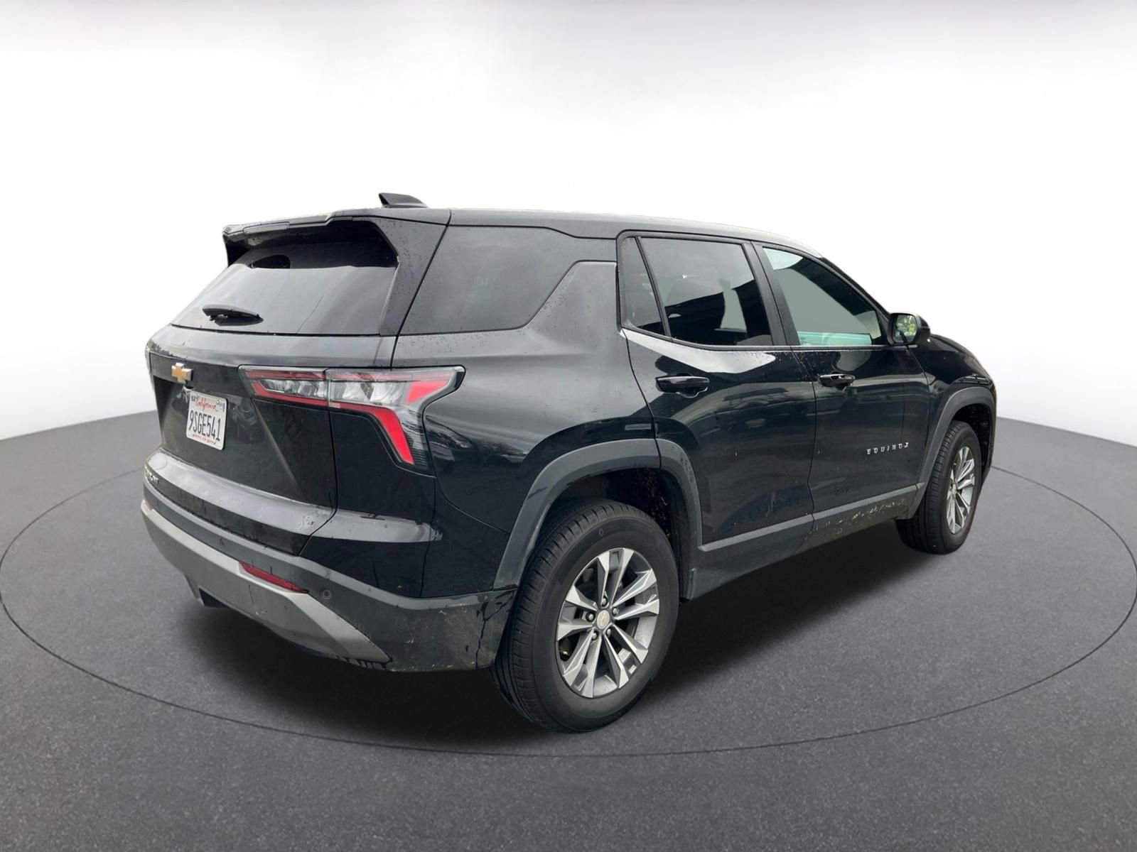 Used 2025 Chevrolet Equinox LT image 7