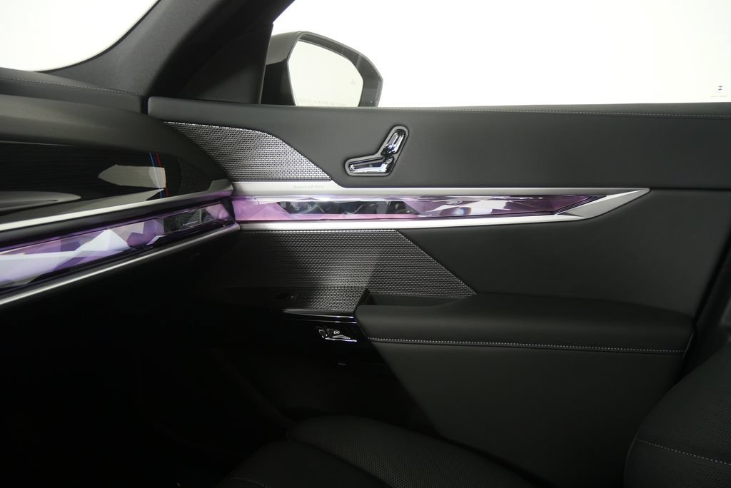 New 2026 BMW i7 xDrive60 AWD/4WD image 24