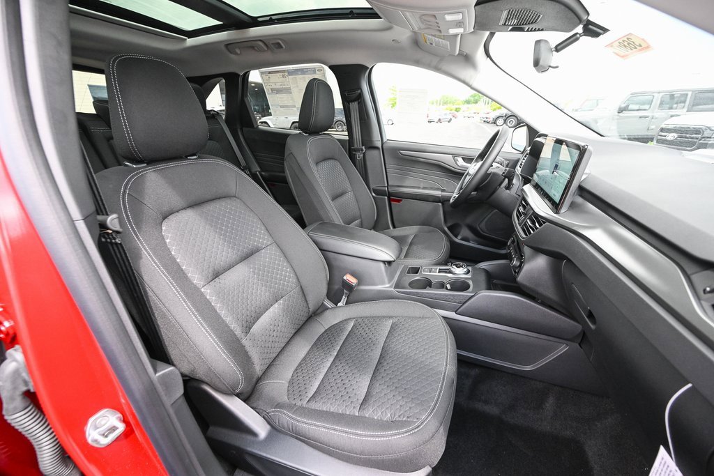 New 2025 Ford Escape Active w/ Active Premium Tech Pack image 22