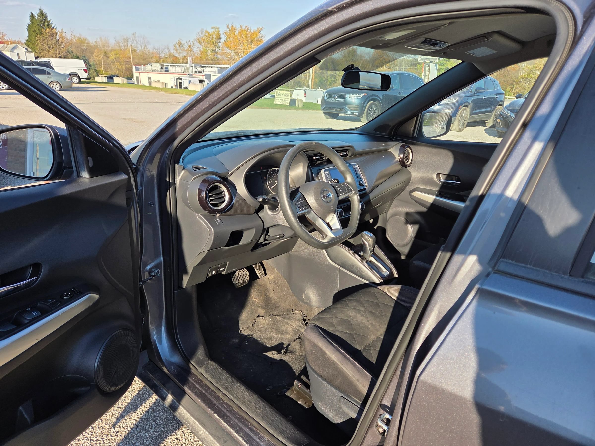 Used 2019 Nissan Kicks SV FWD image 15