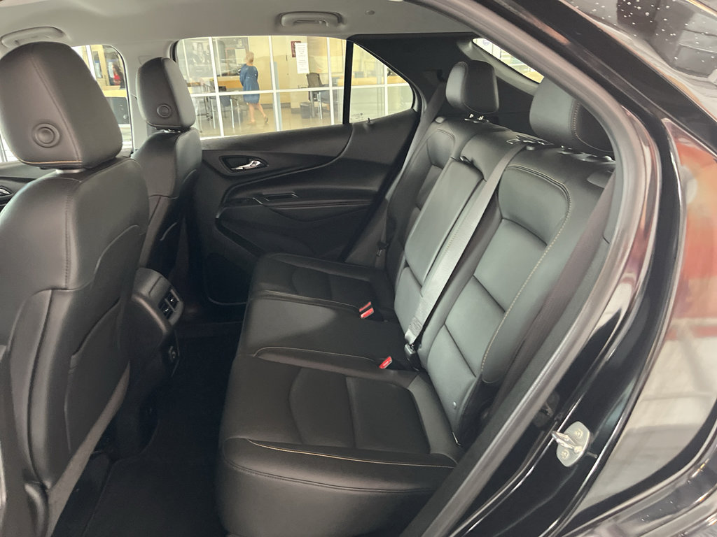 Used 2021 Chevrolet Equinox Premier w/ Redline Edition FWD image 15