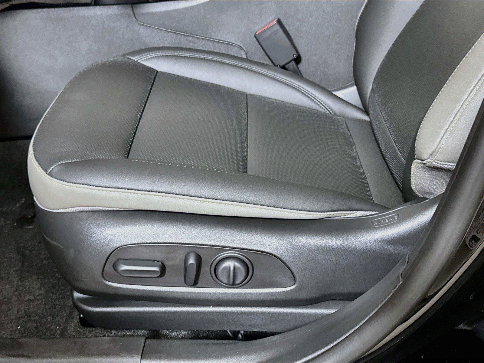 New 2026 Chevrolet Trax ACTIV w/ Driver Confidence Package FWD image 16