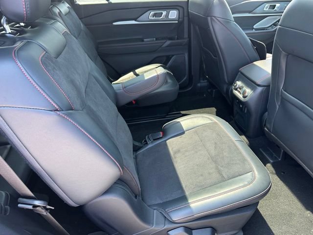 Used 2025 Ford Explorer ST w/ Sun And Sound Package AWD/4WD image 15