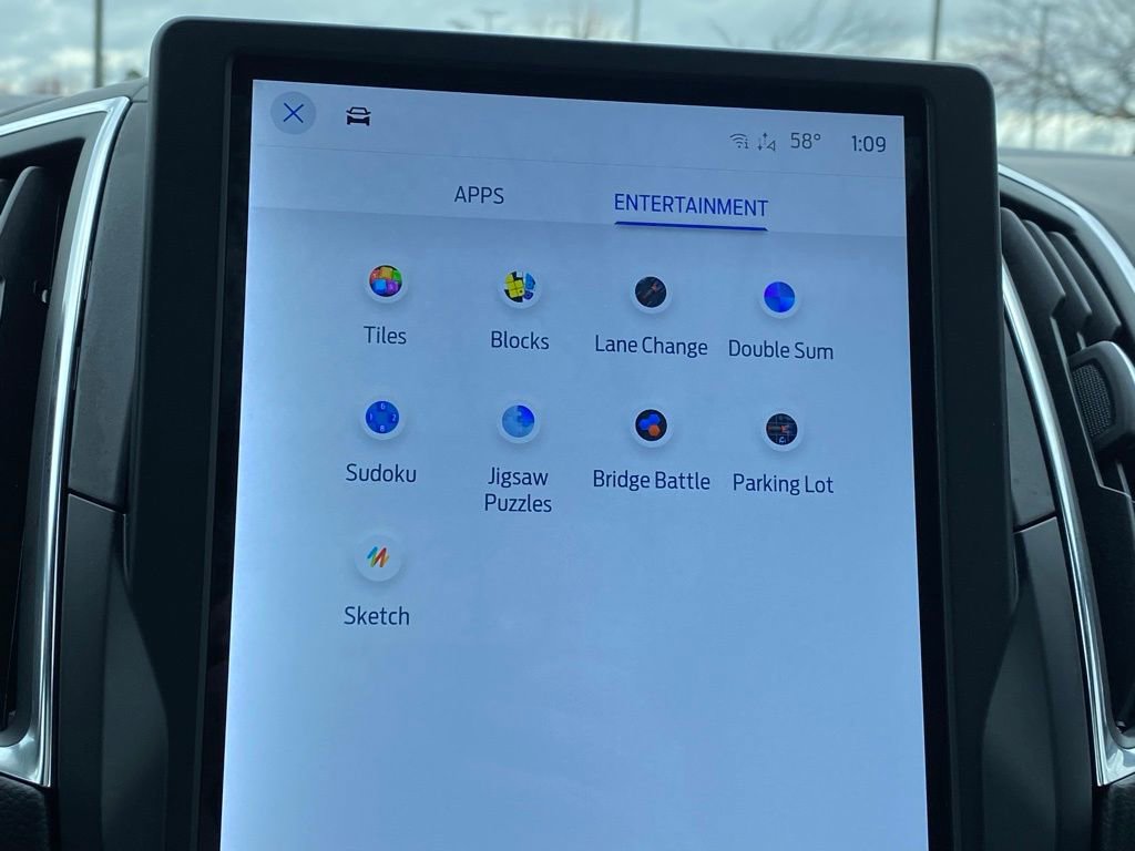 Used 2024 Ford Edge ST w/ Equipment Group 401A AWD/4WD image 18