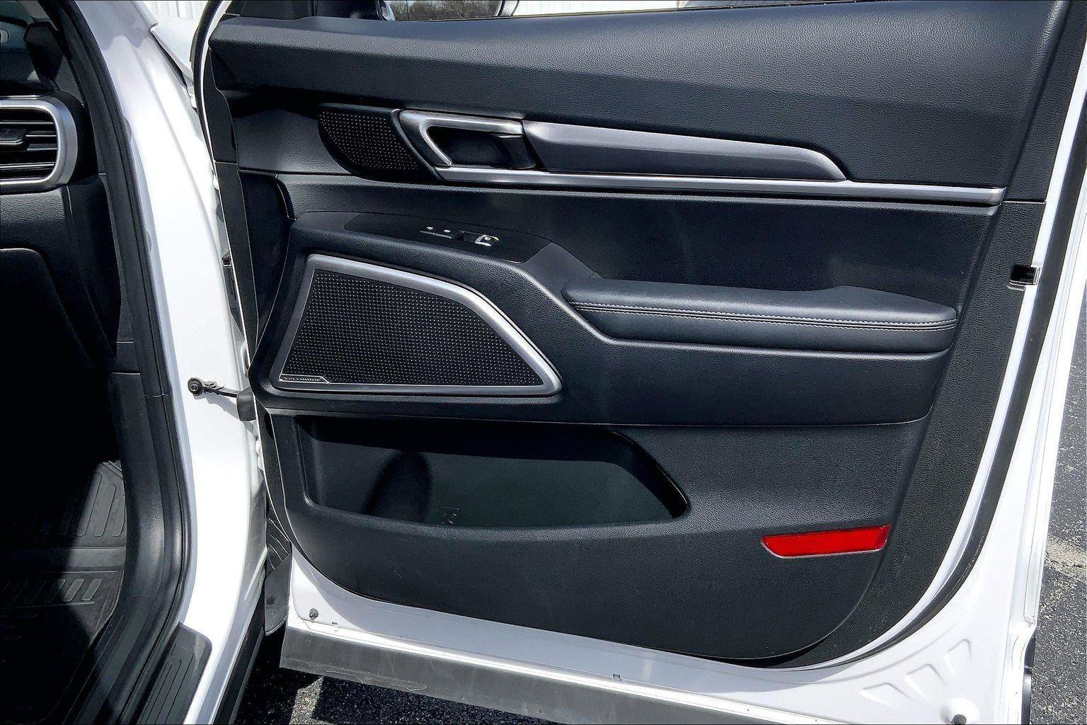 Used 2024 Kia Telluride S w/ S Sunroof Package image 22