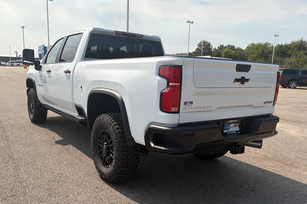 New 2026 Chevrolet Silverado 2500 ZR2 AWD/4WD image 3