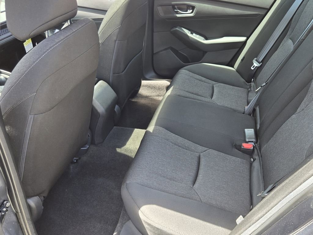 Used 2024 Honda Accord EX image 11