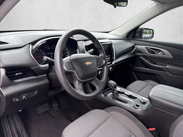 Used 2021 Chevrolet Traverse LS FWD image 9