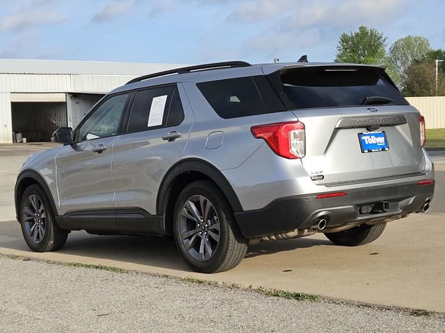 Used 2024 Ford Explorer XLT w/ Equipment Group 202A RWD image 10