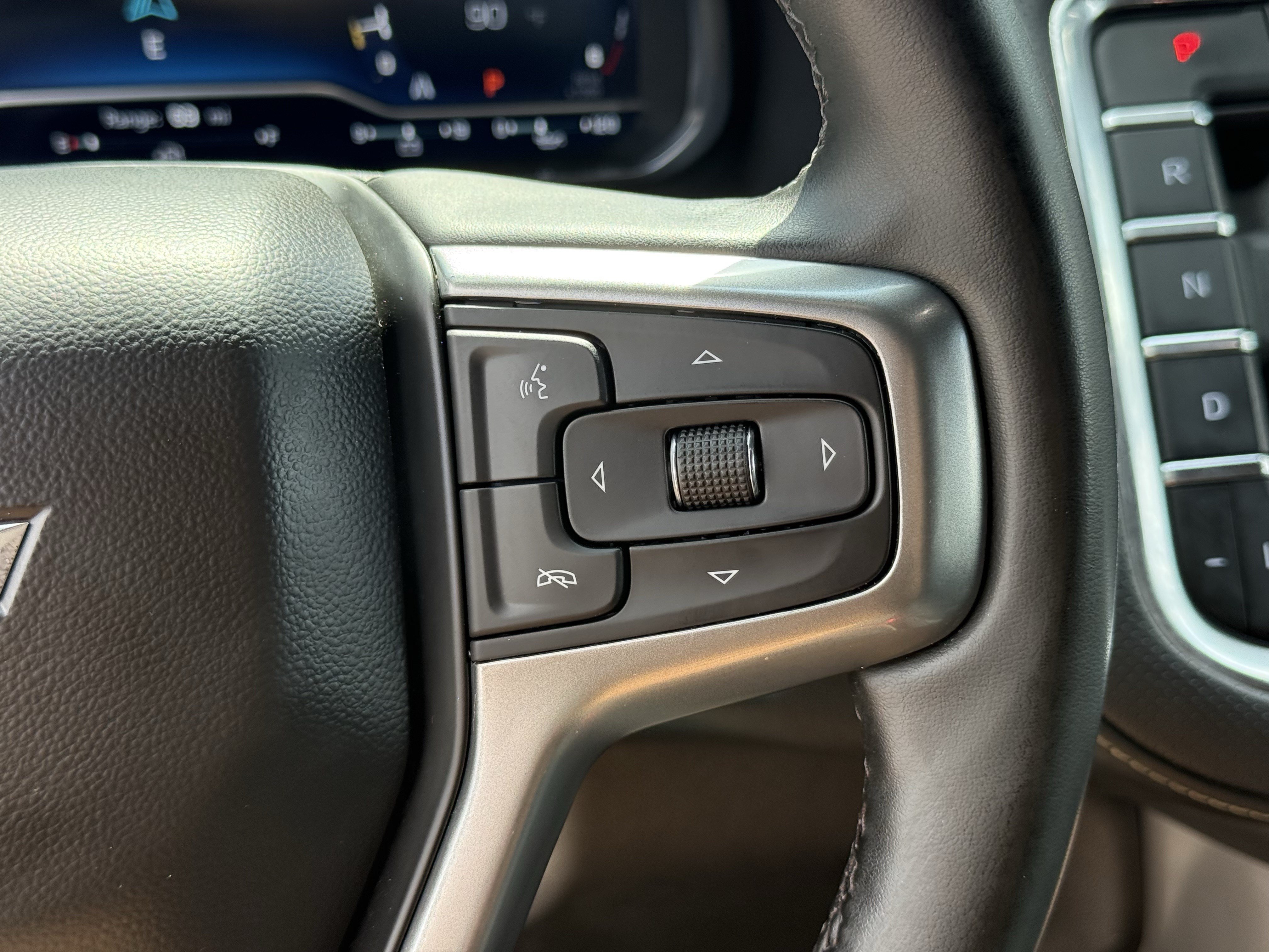 Used 2024 Chevrolet Tahoe Premier RWD image 17