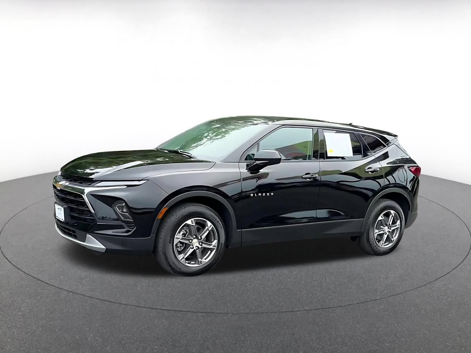 Used 2026 Chevrolet Blazer LT AWD/4WD image 7