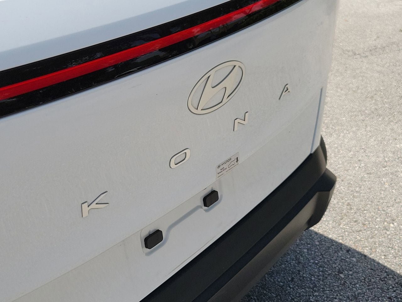 Used 2025 Hyundai Kona SEL FWD image 6