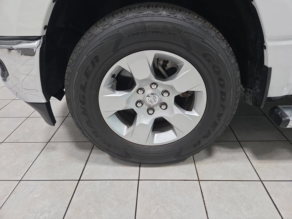 Used 2024 RAM 1500 Big Horn AWD/4WD image 43