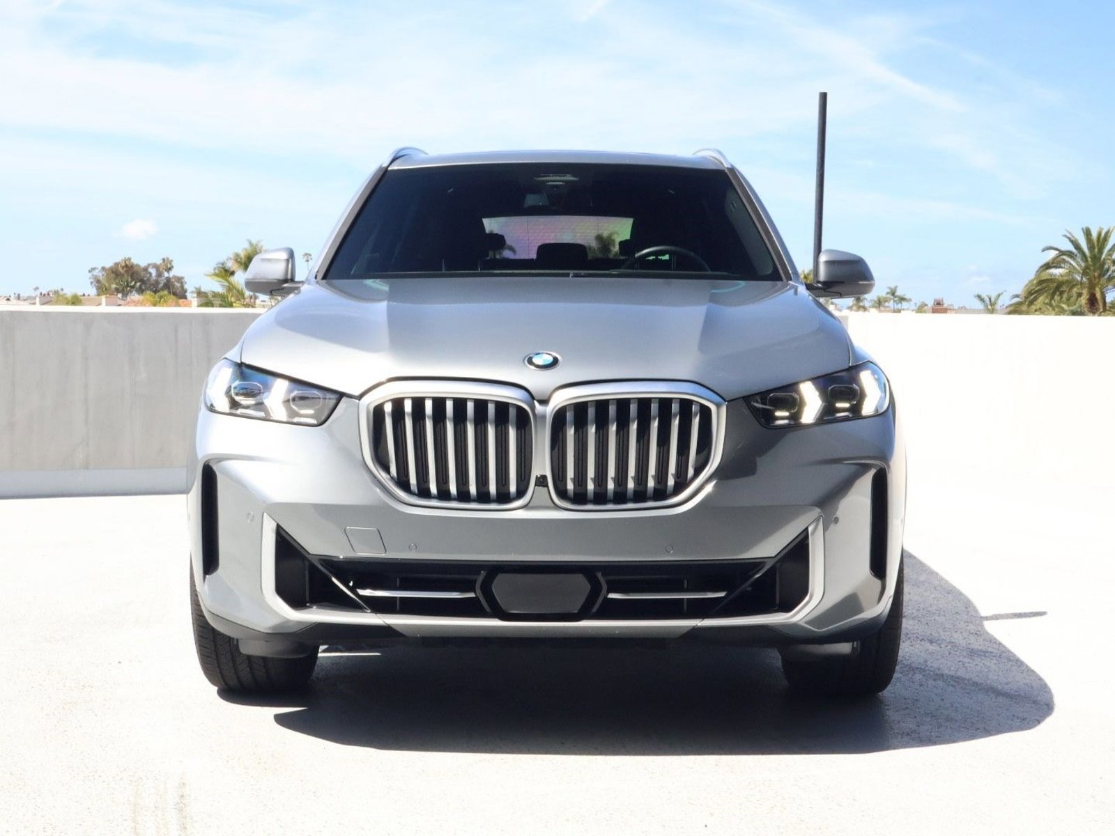 Used 2024 BMW X5 sDrive40i w/ Premium Package RWD image 6